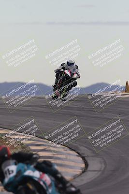 media/Sep-21-2025-Race Pace (Sun) [[98bf33ef95]]/Non Verified/1-Turns 9 and 10 (8am)/